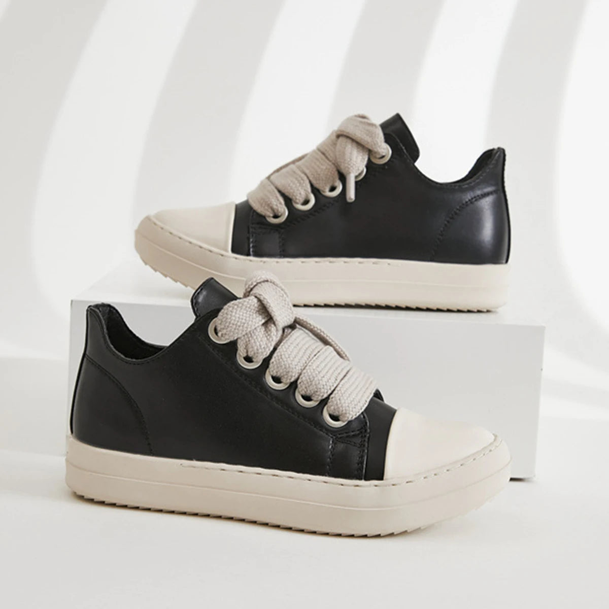 Mens Casual Shoes Low Cut Flat Bottom Sneakers